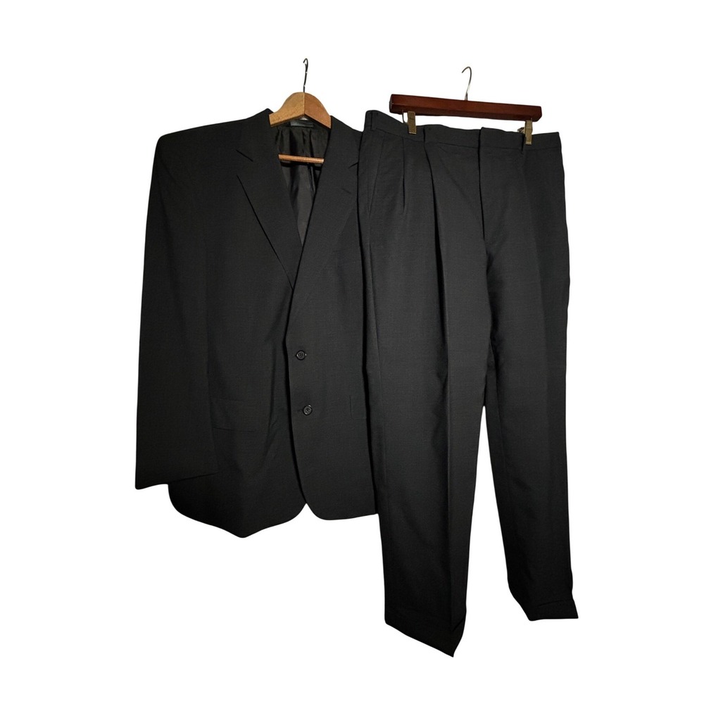 Brooks Brothers Brooksease Mens 45 Reg Suit Charcoal Gray Wool Pleated USA FAIR